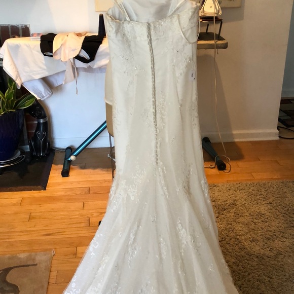 Justin Alexander wedding dress - Picture 5 of 7